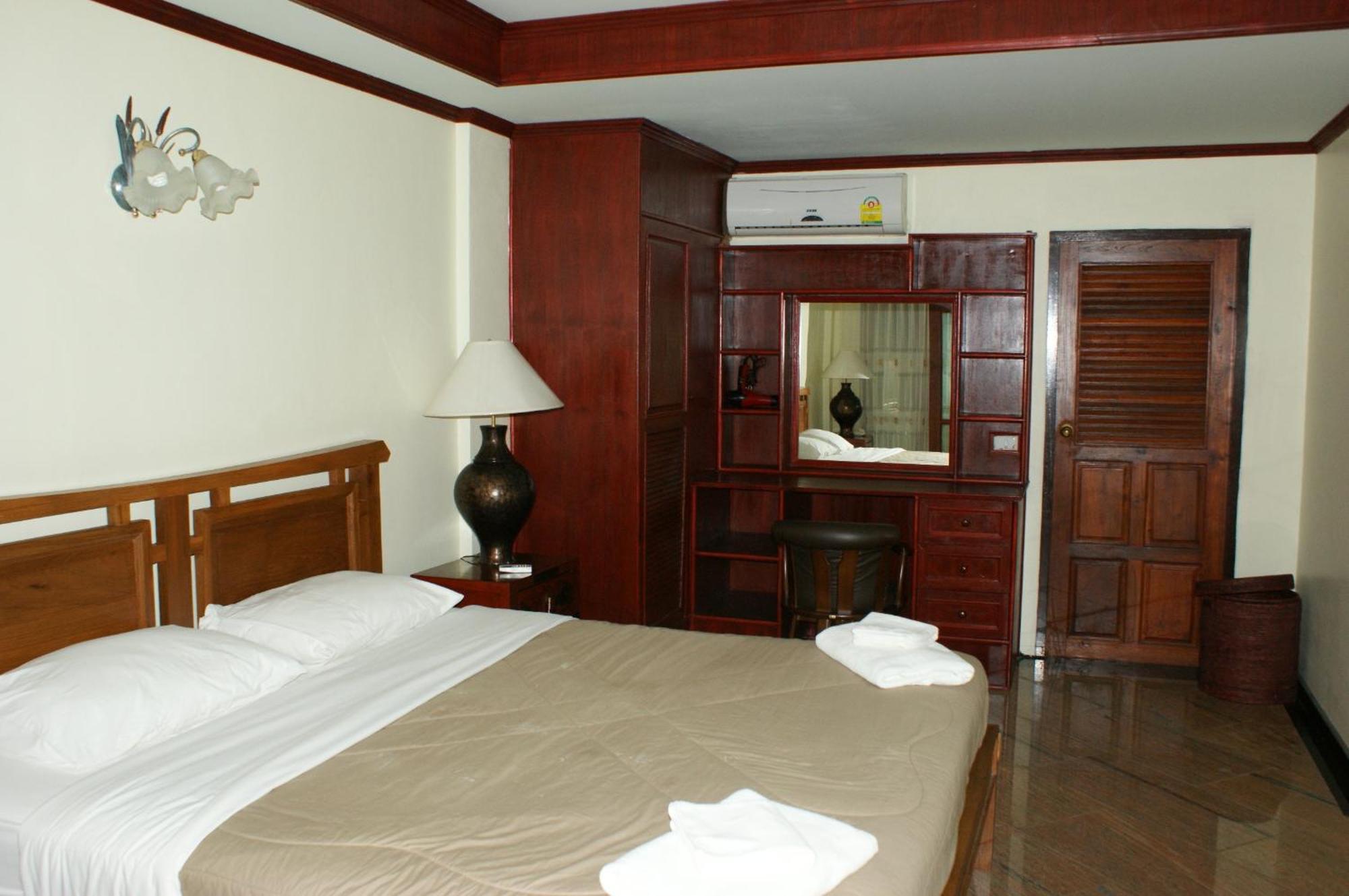 Prince Edouard Apartments & Resort Sha Extra Plus Patong Room photo